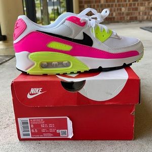 Women’s Nike Air Max 90 (Deadstock)